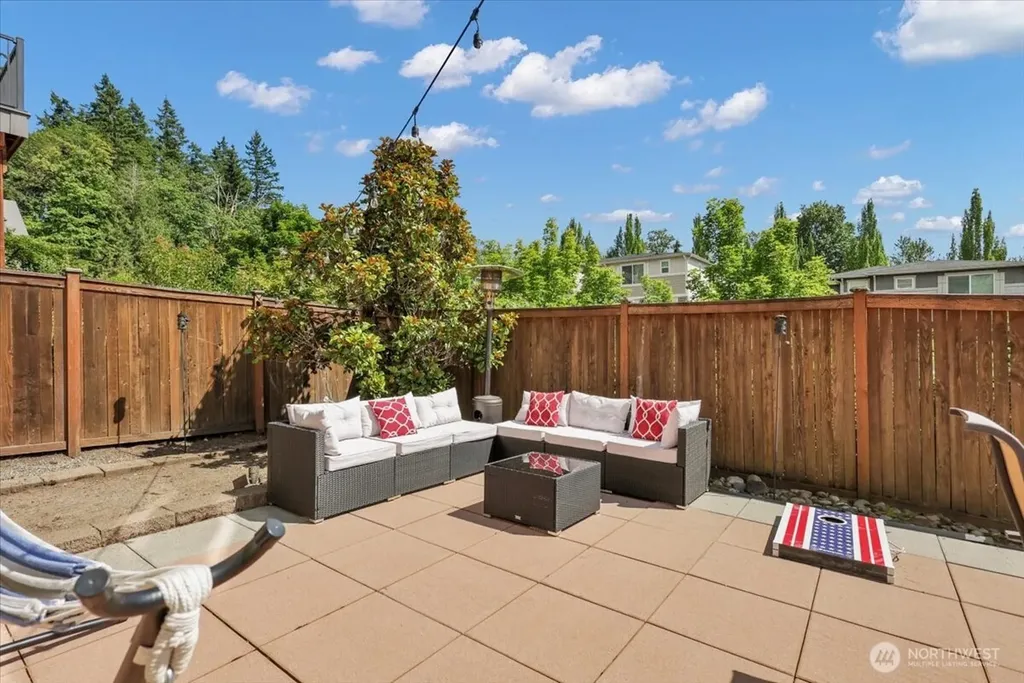 13721 SE 90th Place Newcastle WA 98059