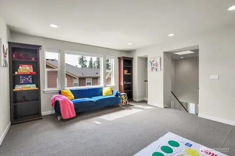 13721 SE 90th Place Newcastle WA 98059
