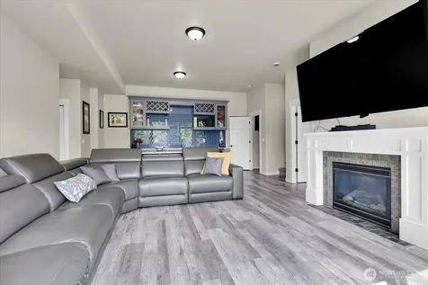 13721 SE 90th Place Newcastle WA 98059
