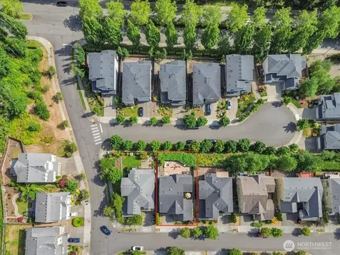 13721 SE 90th Place Newcastle WA 98059