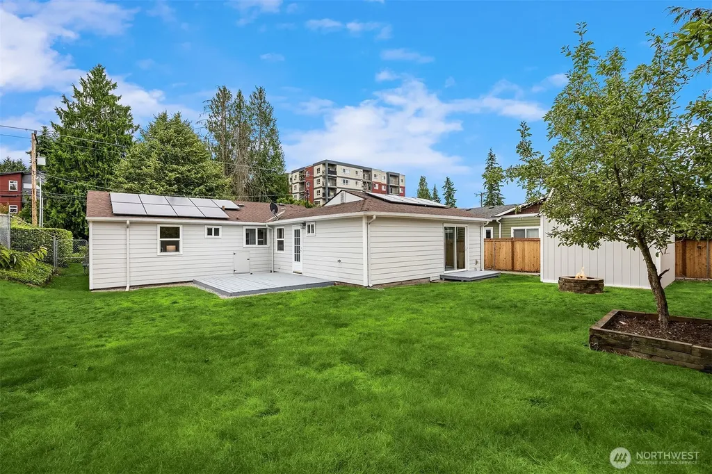 17563 12th Avenue NE Shoreline WA 98155