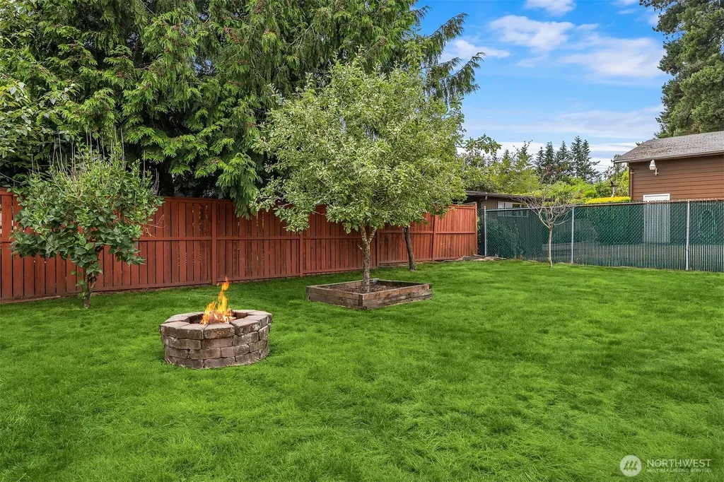 17563 12th Avenue NE Shoreline WA 98155