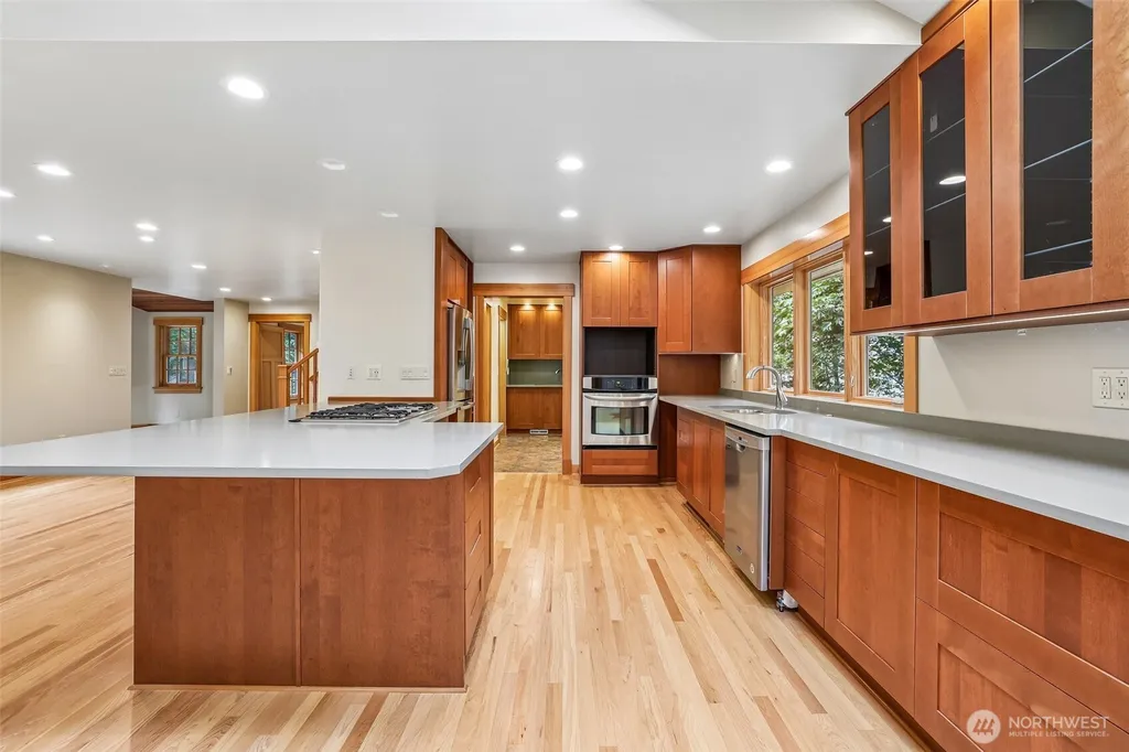 33010 SE 110th Street Issaquah WA 98027