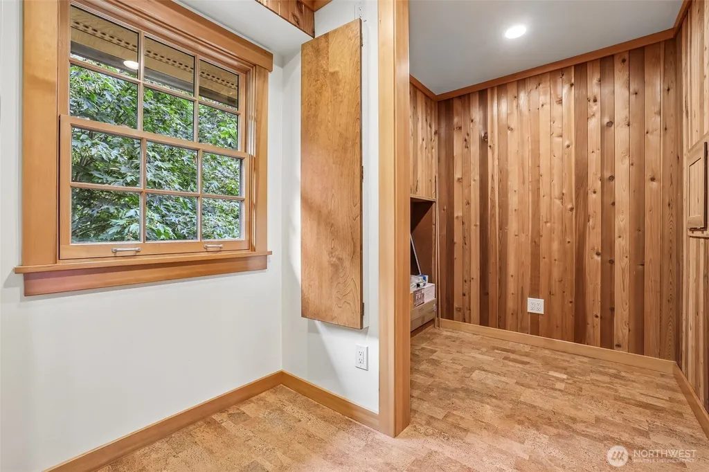 33010 SE 110th Street Issaquah WA 98027