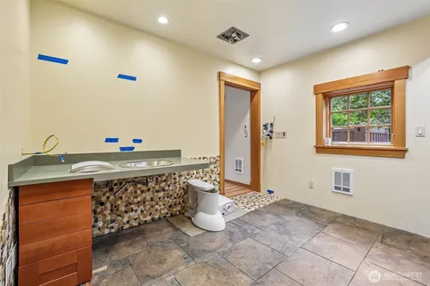 33010 SE 110th Street Issaquah WA 98027