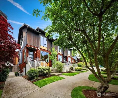 6546 32nd Avenue NE Seattle WA 98115
