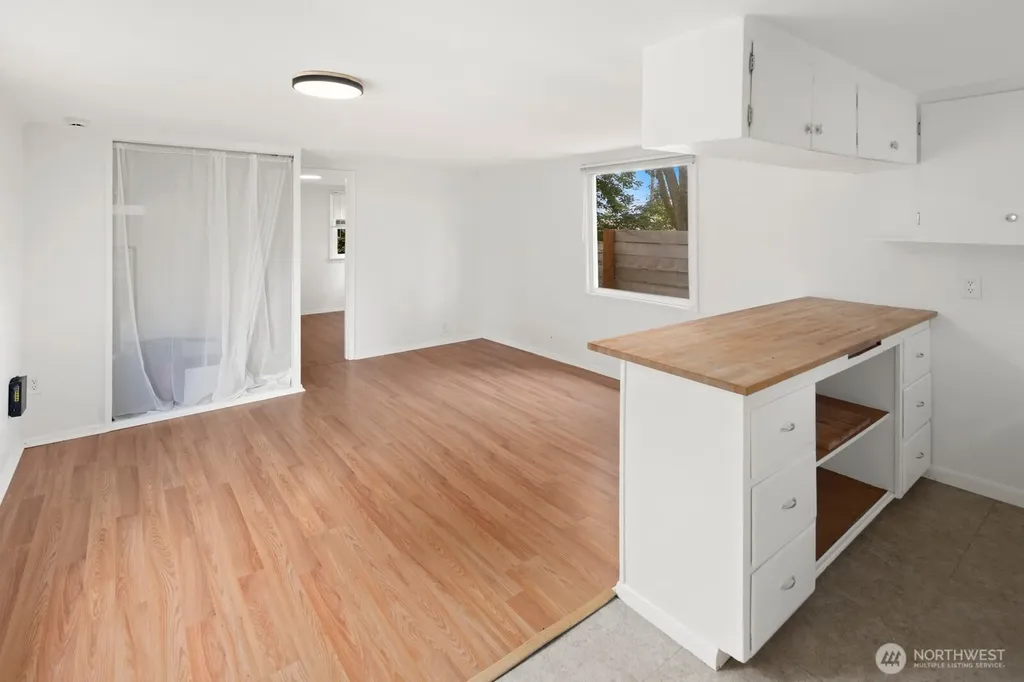 3514 SW 98th Street Seattle WA 98126
