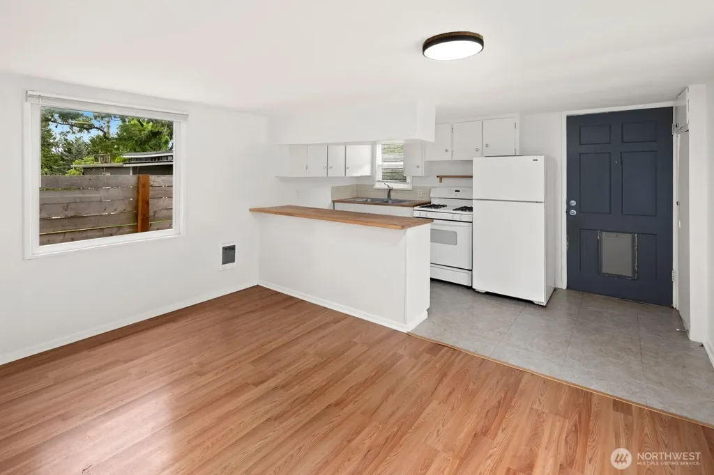 3514 SW 98th Street Seattle WA 98126