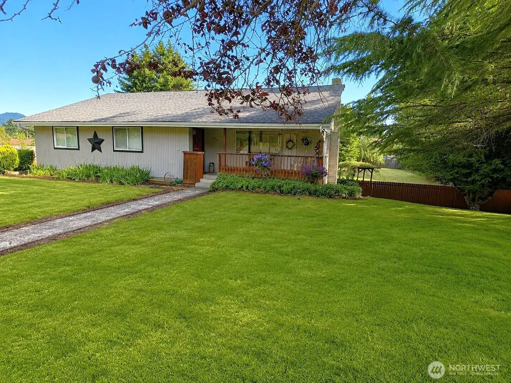 676 Adams Avenue Morton WA 98356