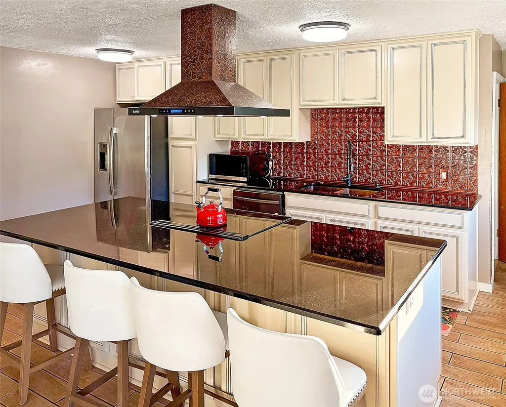 676 Adams Avenue Morton WA 98356