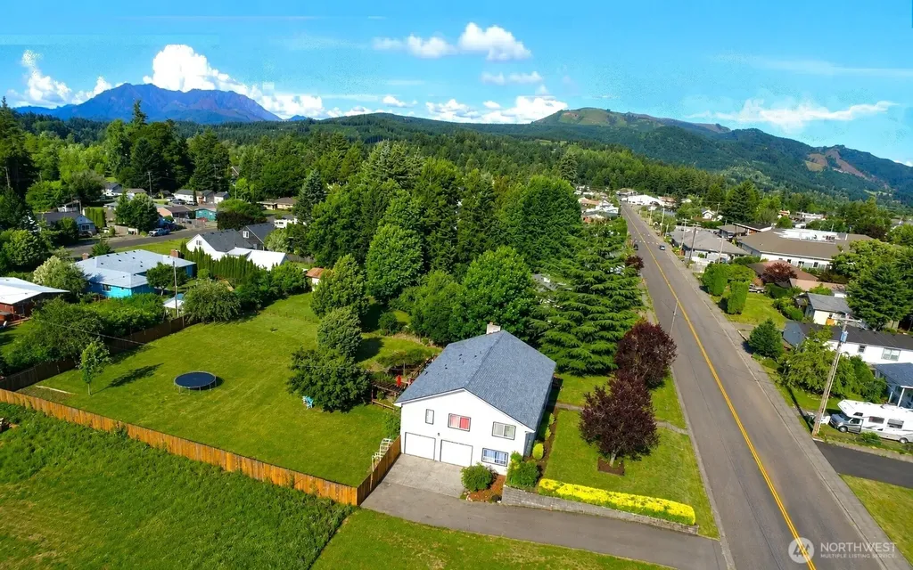 676 Adams Avenue Morton WA 98356