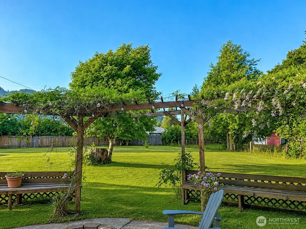 676 Adams Avenue Morton WA 98356