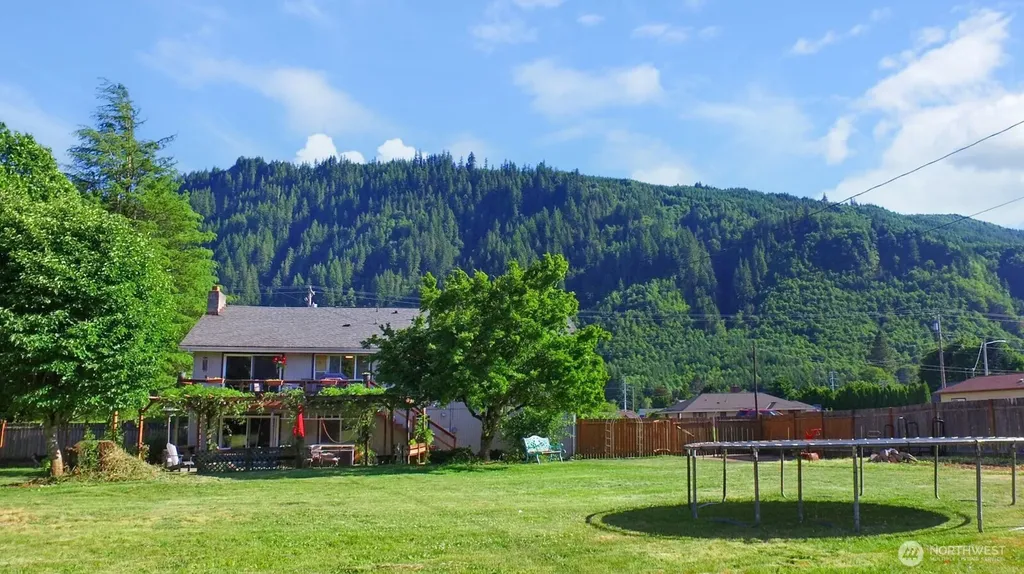 676 Adams Avenue Morton WA 98356
