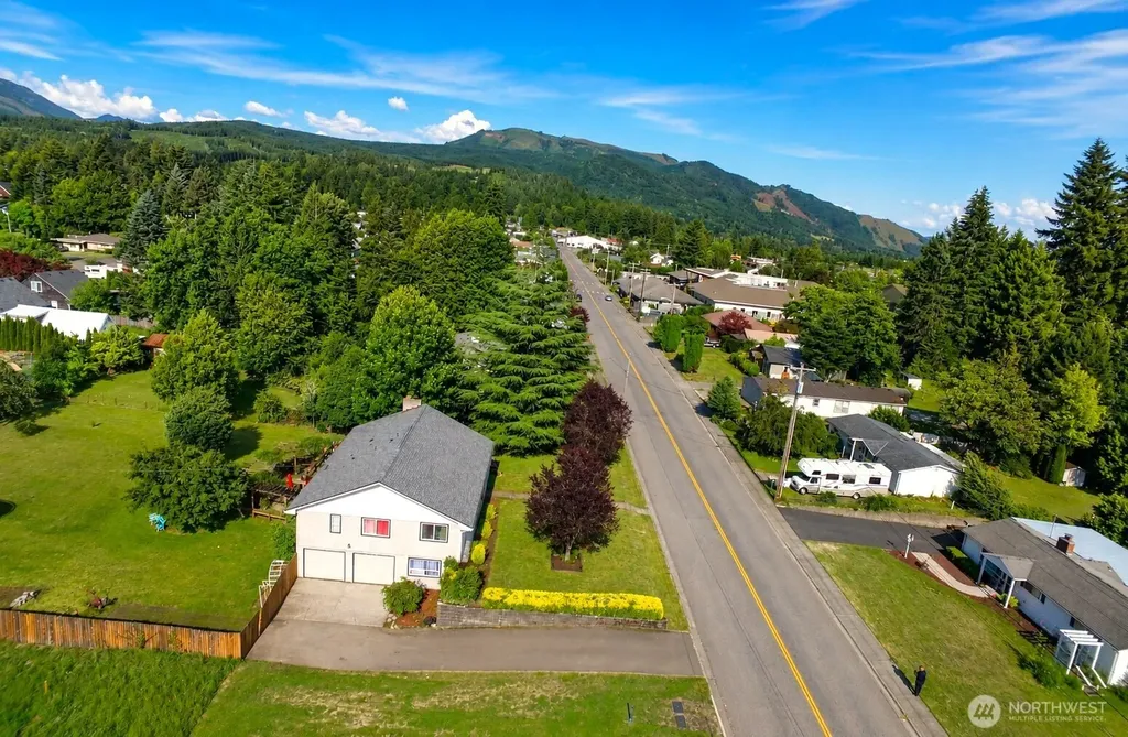 676 Adams Avenue Morton WA 98356