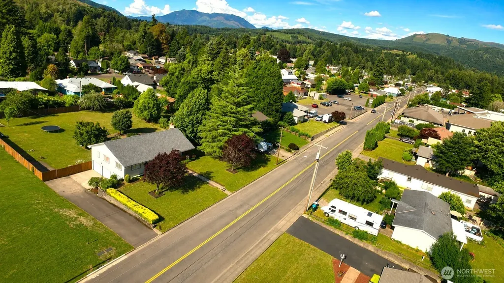 676 Adams Avenue Morton WA 98356