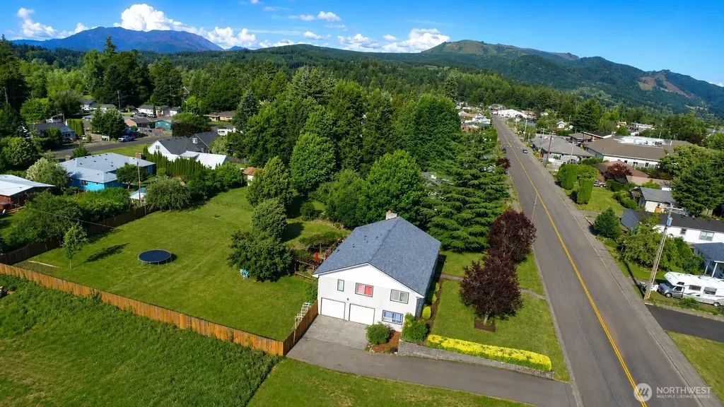 676 Adams Avenue Morton WA 98356