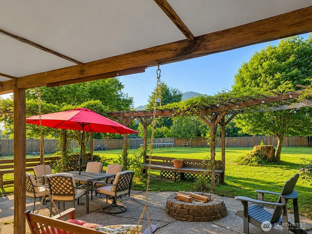 676 Adams Avenue Morton WA 98356