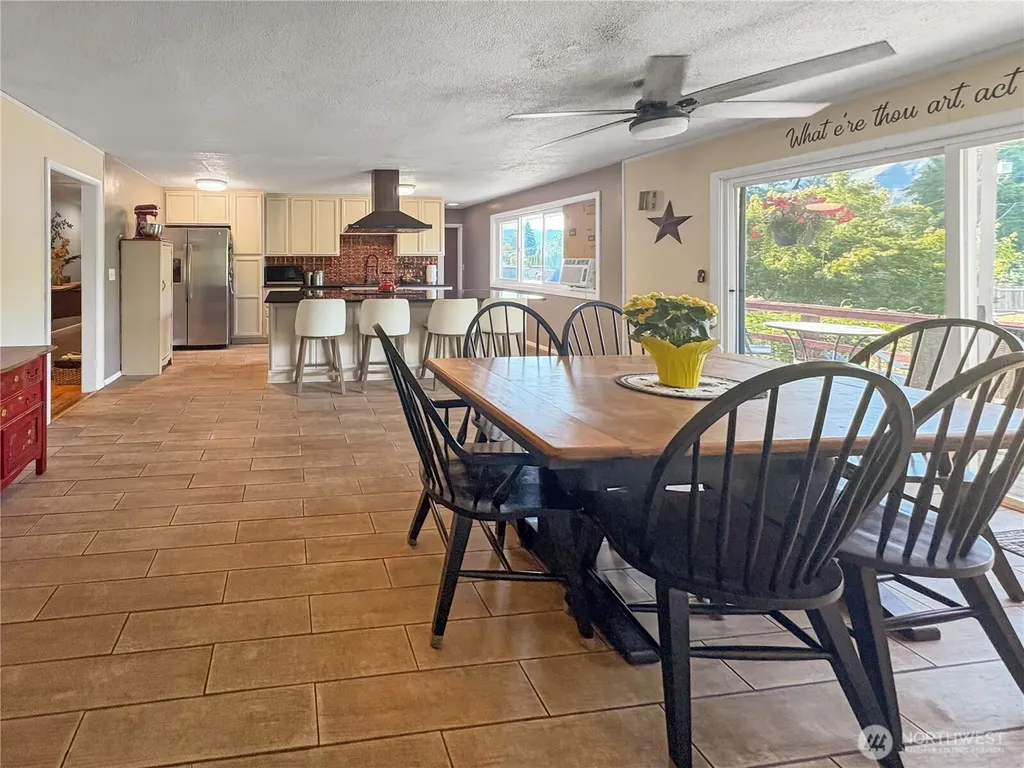 676 Adams Avenue Morton WA 98356