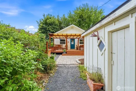 12801 N Pioneer Road Prosser WA 99350