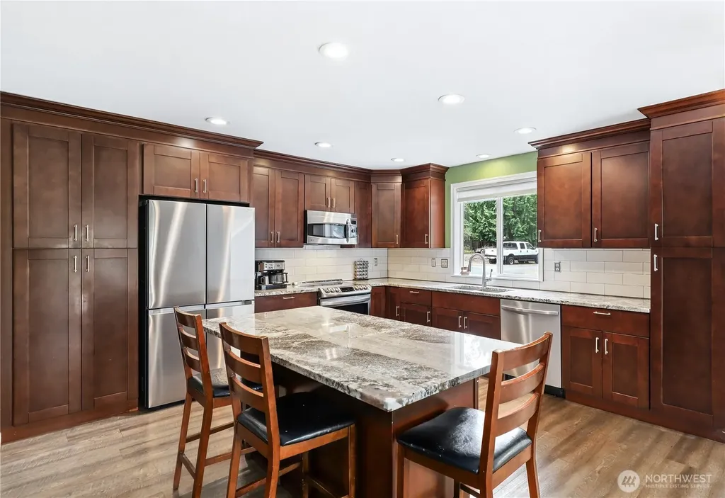 2307 16th Avenue Milton WA 98354