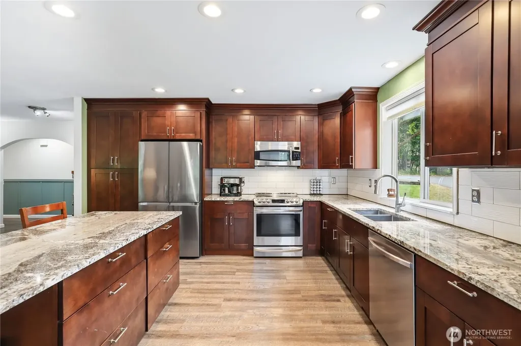 2307 16th Avenue Milton WA 98354