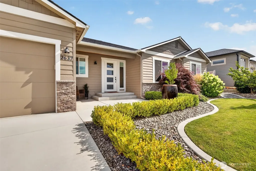 2637 7th St SE East Wenatchee WA 98802