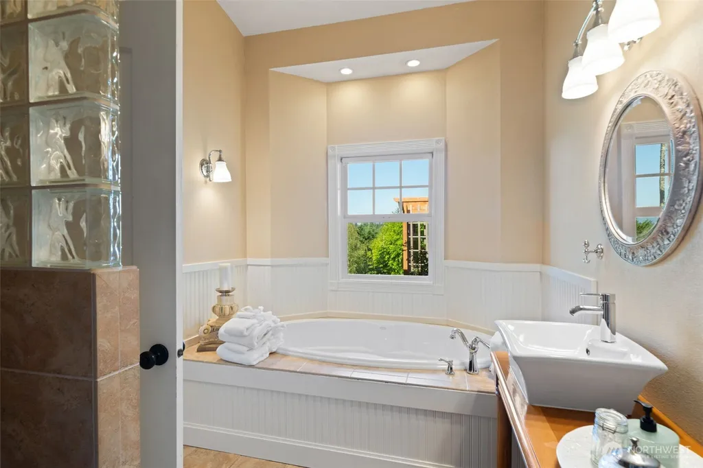 1254 NE Raspberry Ridge Lane Poulsbo WA 98370