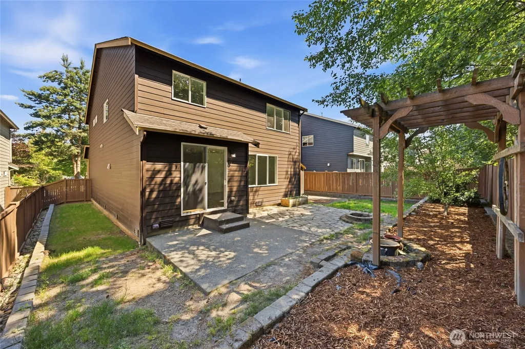 20205 78th Street Ct E Lake Tapps WA 98391