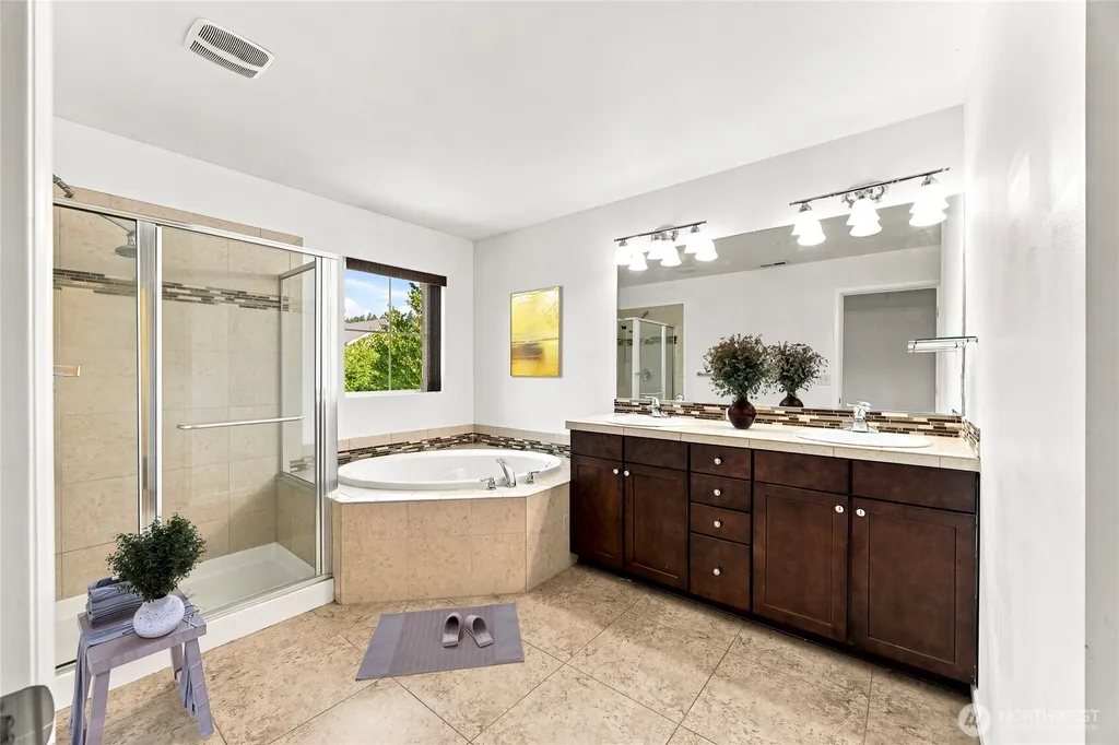 20205 78th Street Ct E Lake Tapps WA 98391