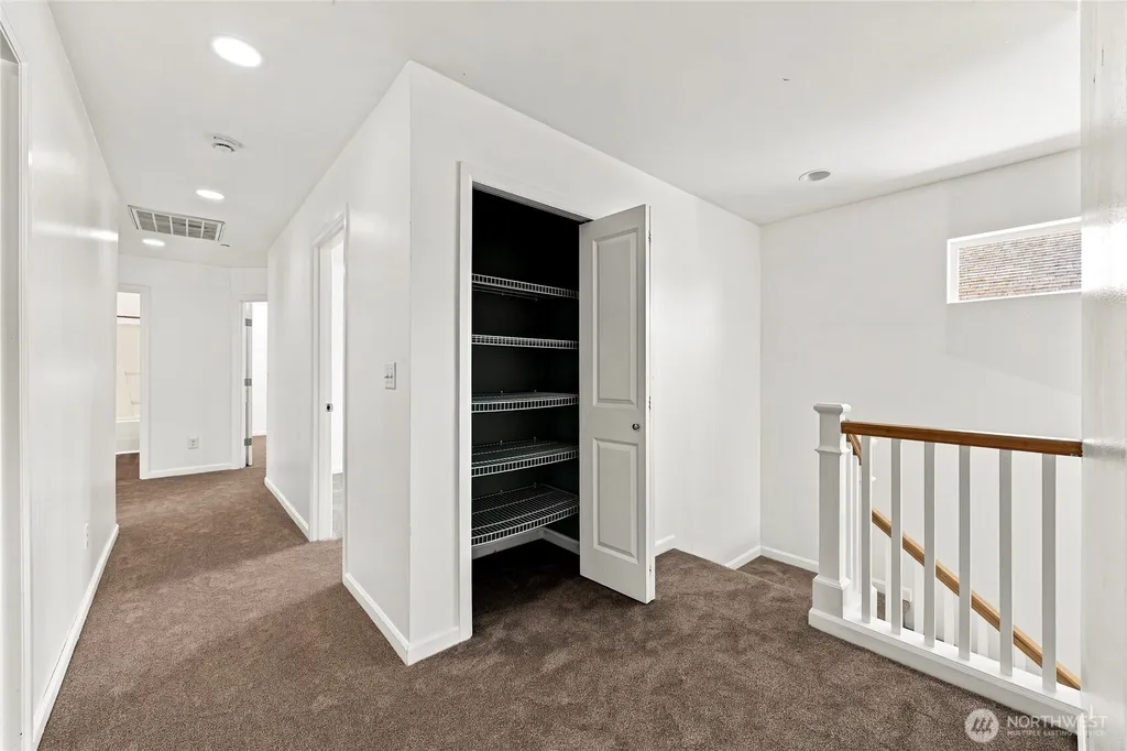 20205 78th Street Ct E Lake Tapps WA 98391