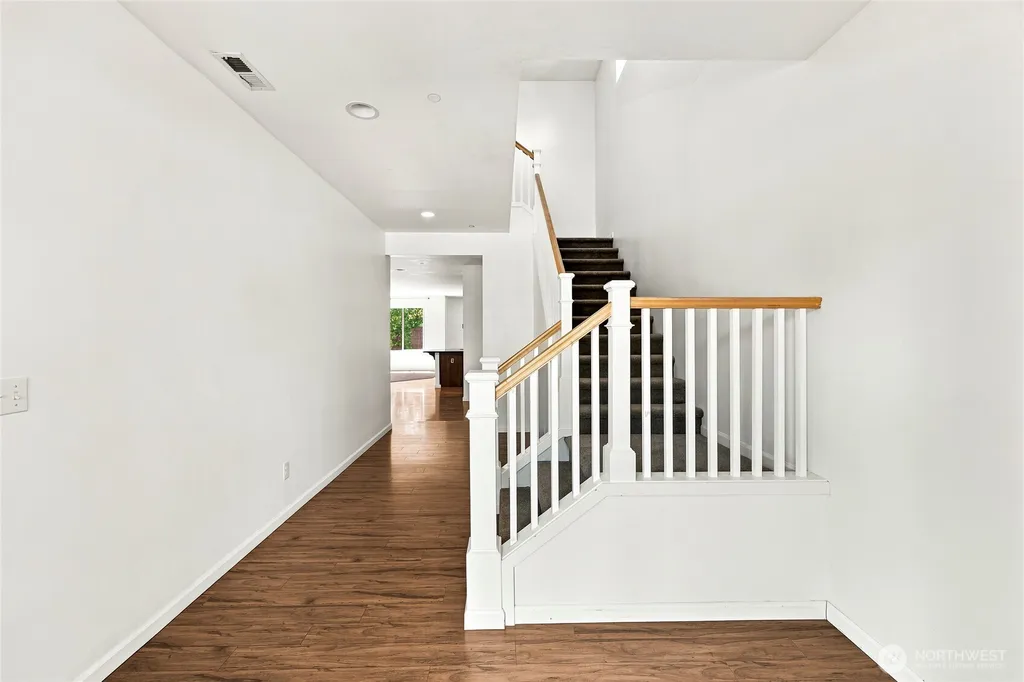 20205 78th Street Ct E Lake Tapps WA 98391