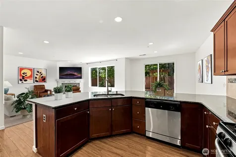 20205 78th Street Ct E Lake Tapps WA 98391
