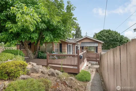 3242 36th Avenue W Seattle WA 98199