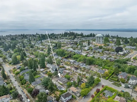 3242 36th Avenue W Seattle WA 98199