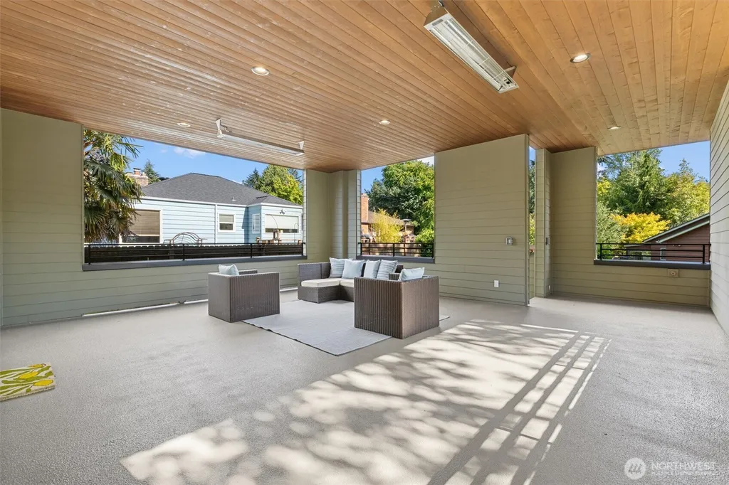 9528 28th Avenue NW Seattle WA 98117