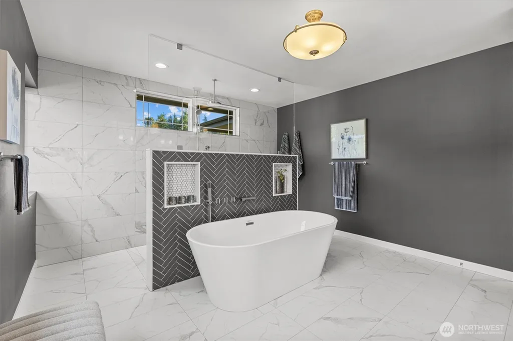 9528 28th Avenue NW Seattle WA 98117