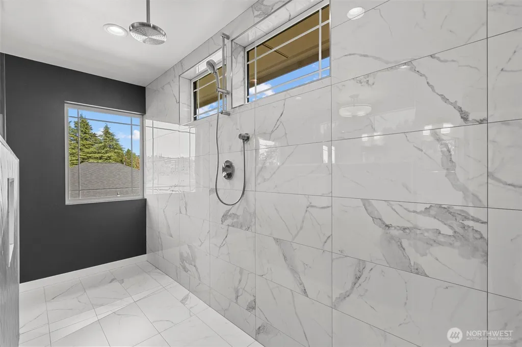 9528 28th Avenue NW Seattle WA 98117