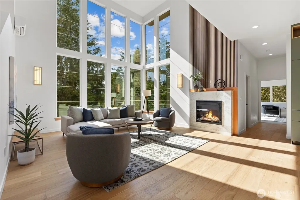 9528 28th Avenue NW Seattle WA 98117