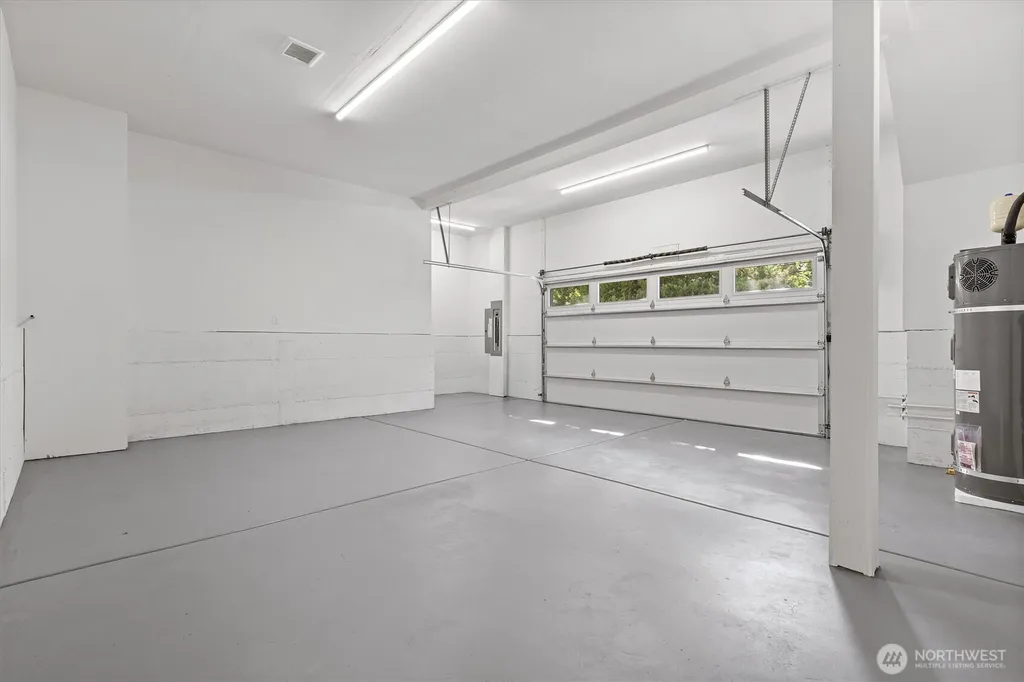 9528 28th Avenue NW Seattle WA 98117