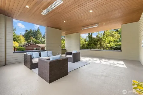 9528 28th Avenue NW Seattle WA 98117