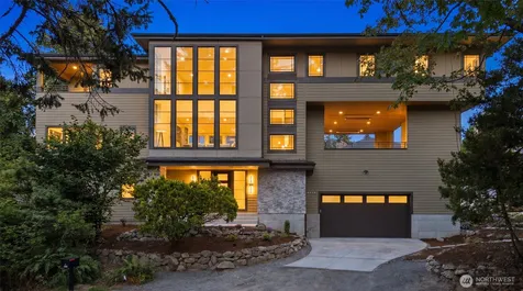 9528 28th Avenue NW Seattle WA 98117