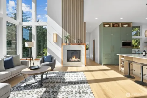 9528 28th Avenue NW Seattle WA 98117
