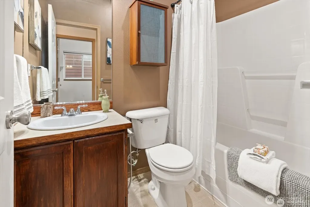 15408 14th Avenue W Lynnwood WA 98087