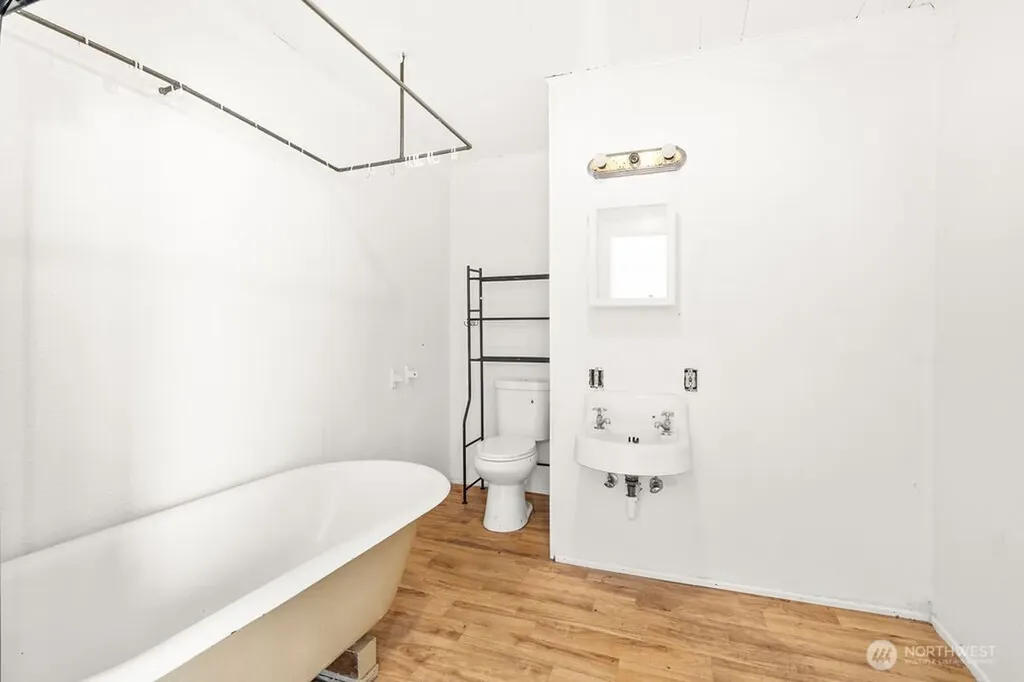 1310 C Street Hoquiam WA 98550