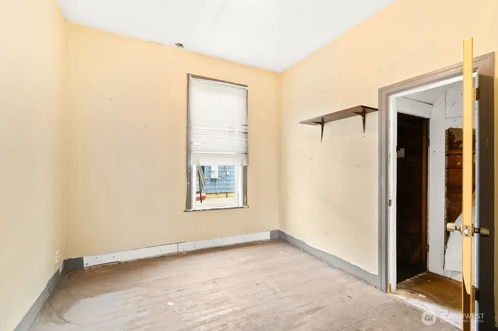 1310 C Street Hoquiam WA 98550