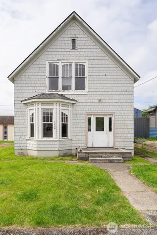 1310 C Street Hoquiam WA 98550