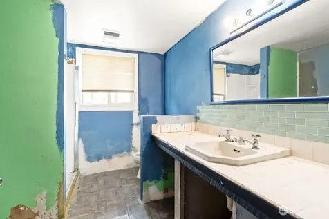 1310 C Street Hoquiam WA 98550