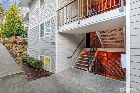 15212 NE 8th Street Bellevue WA 98007
