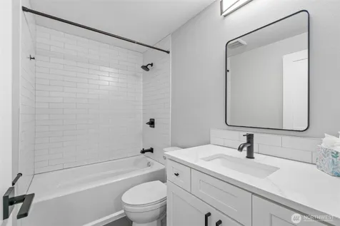 15212 NE 8th Street Bellevue WA 98007