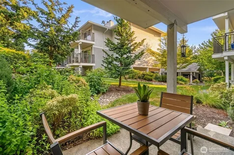 15212 NE 8th Street Bellevue WA 98007